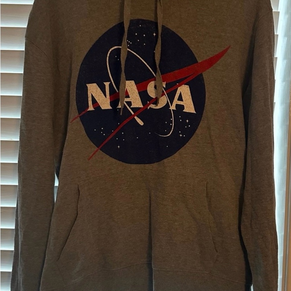Men’s NASA Logo Gray Hoodie with Navy & Red Graphic ~ L